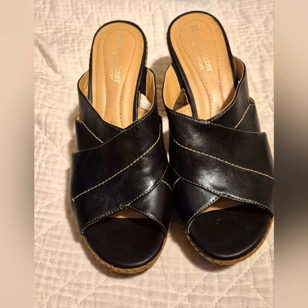 Naturalizer Black Women's Sandals